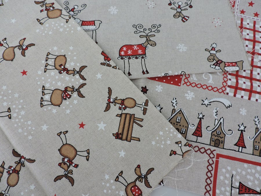 Christmas Fabric   3 Fat Quarters   Destash Bundle