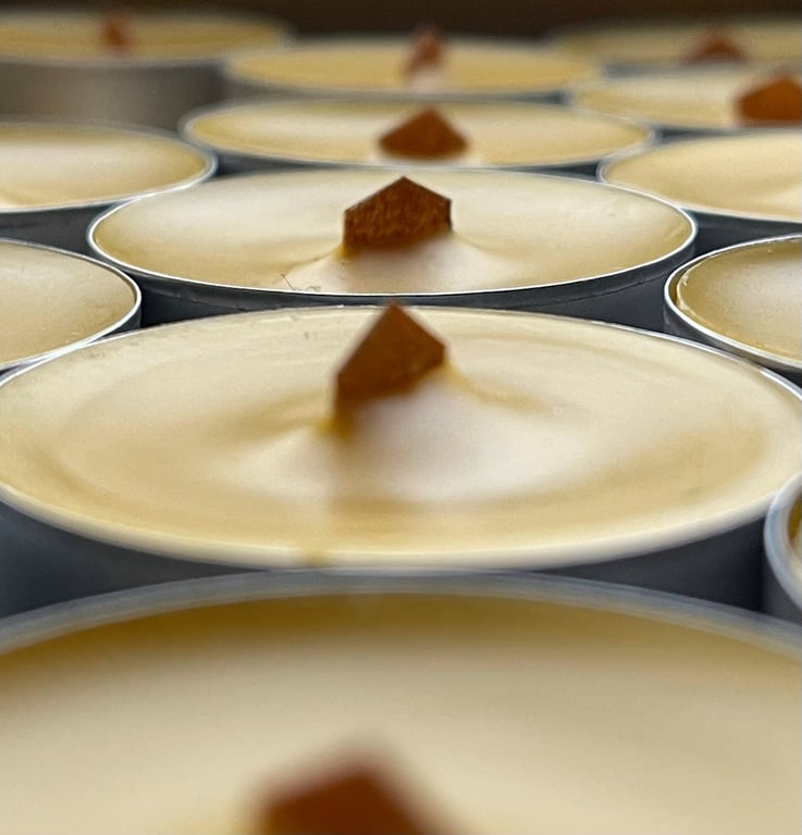 Hand Poured Beeswax Candle with Crackling Wick Natural Honey Scented Candles