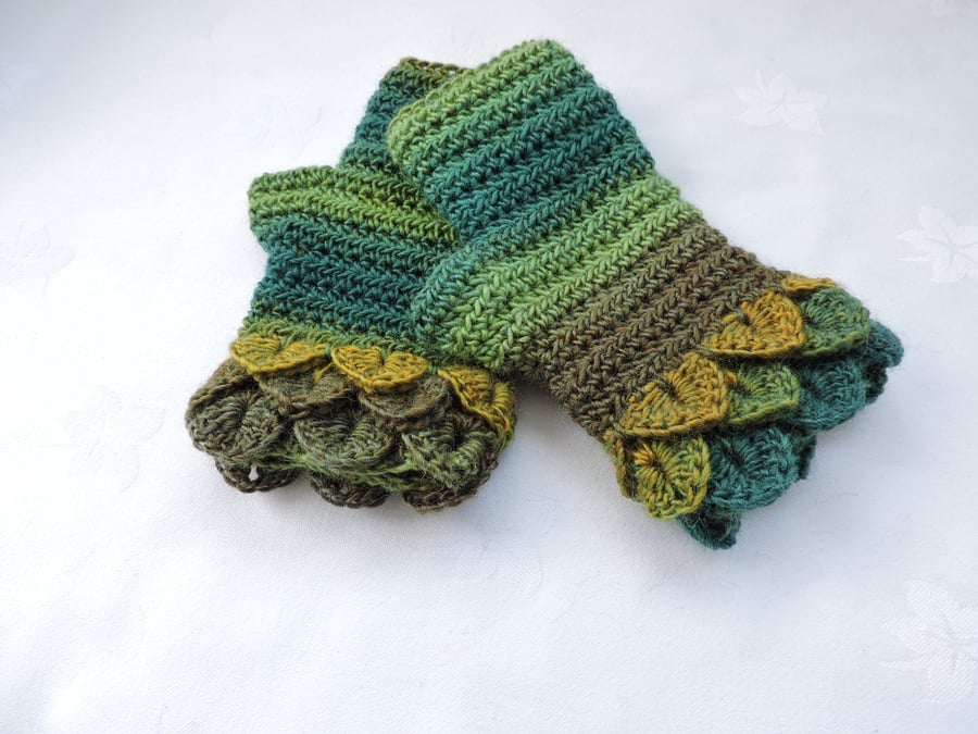 Crochet Fingerless Mitts Green with Mustard Adults