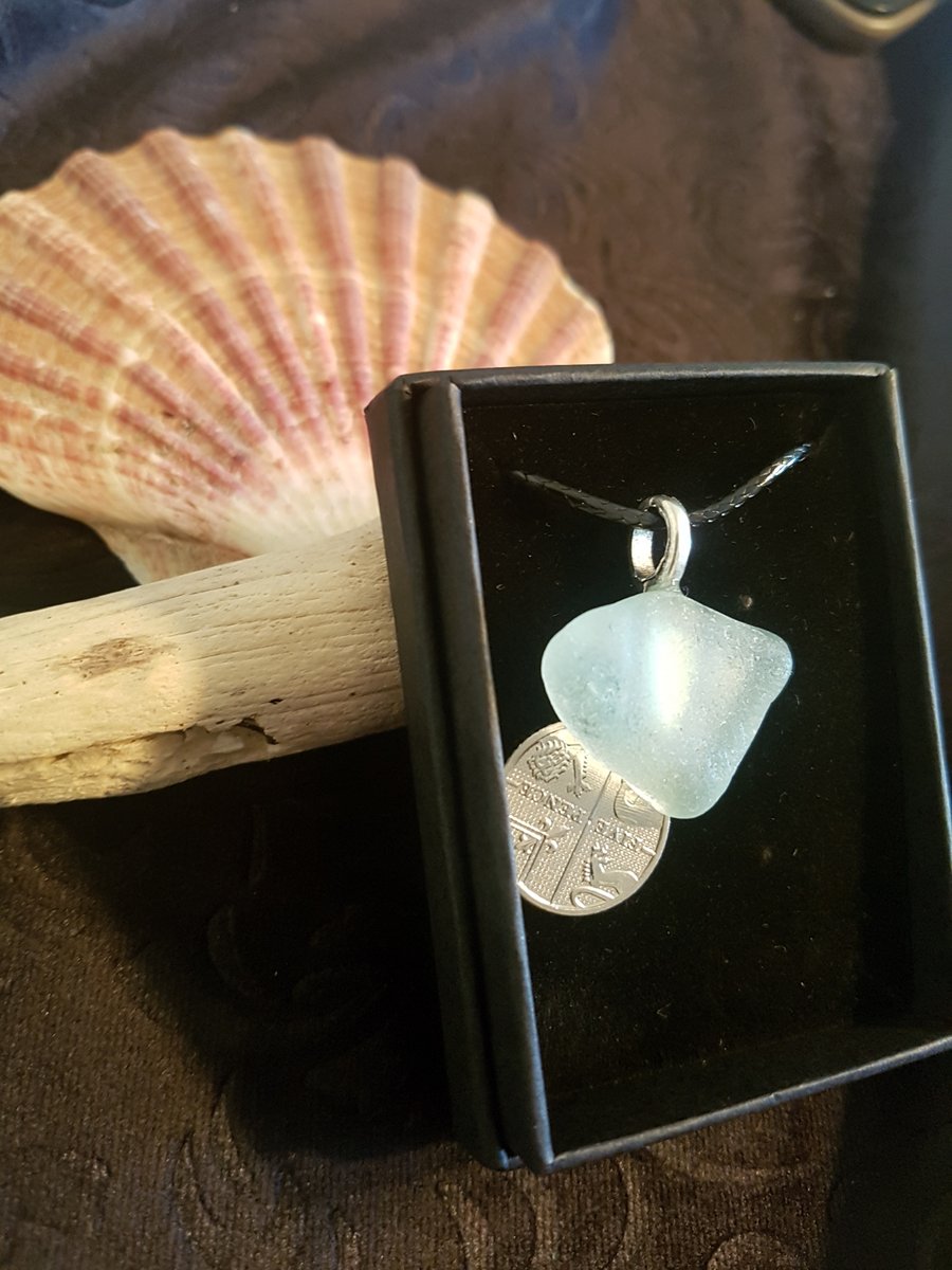 Seaglass pendant 