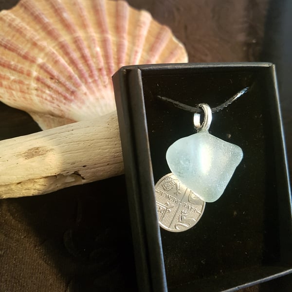 Seaglass pendant 