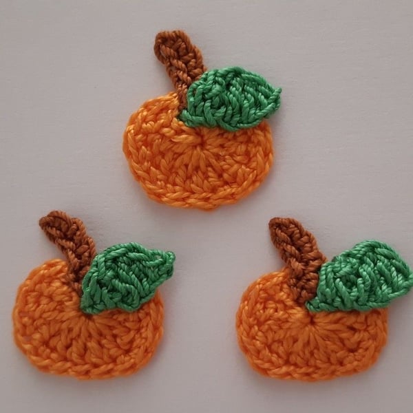 3x Crochet Orange Pumpkins - Craft- Scrapbooking- Halloween- Appliques