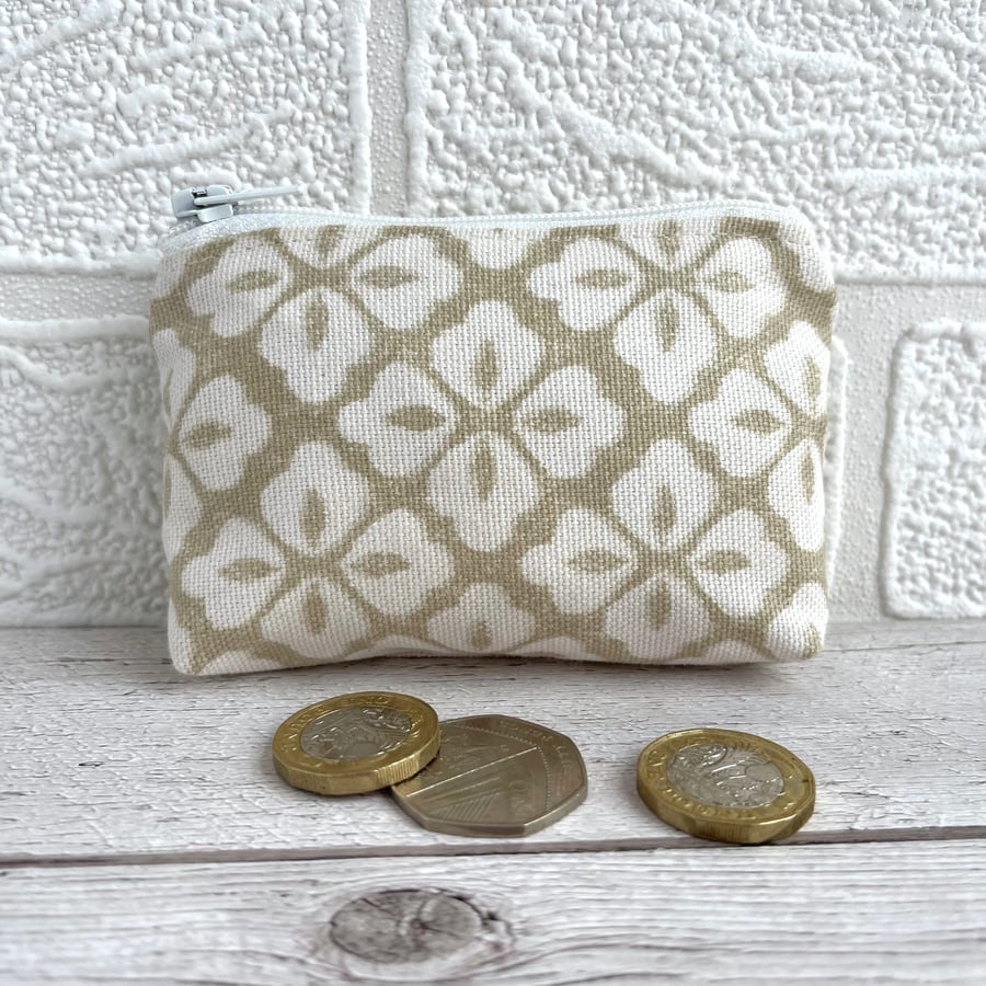 Small Purse, Coin Purse with Abstract Floral Lattice Pattern