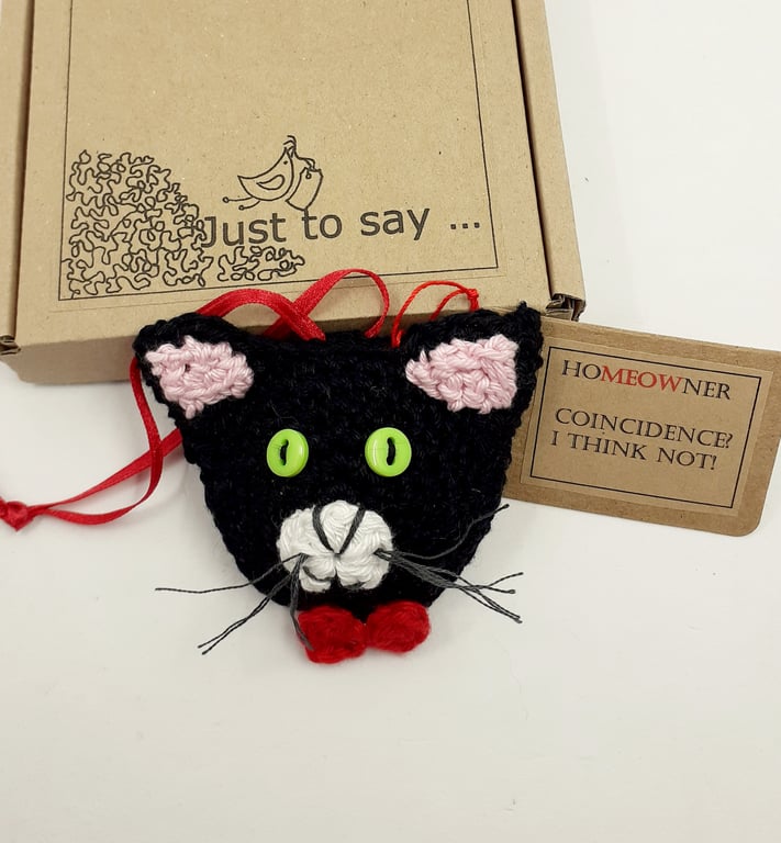 Crochet Cat Decoration  - Ho-meow-ner