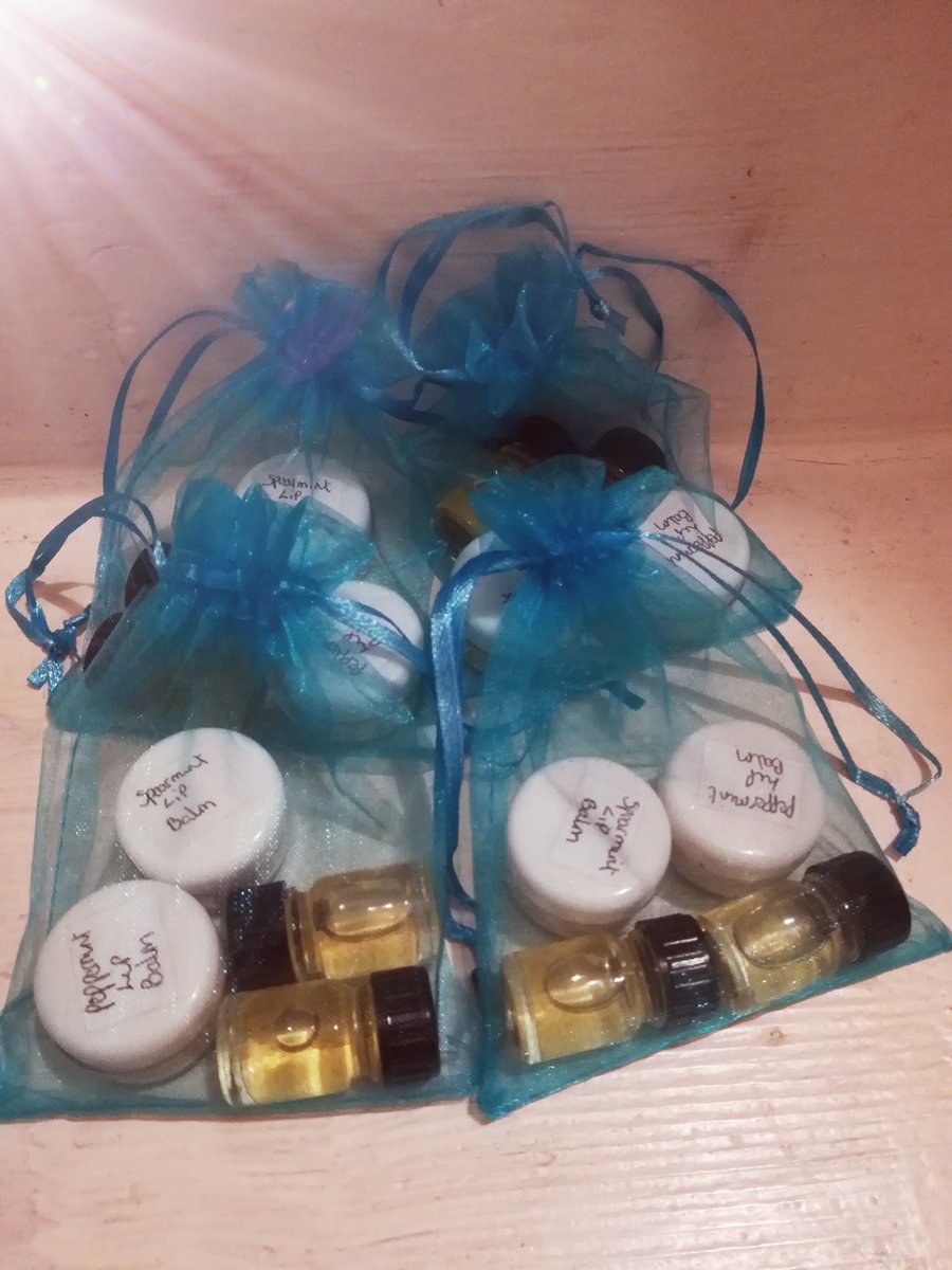 Mini skincare bundles 