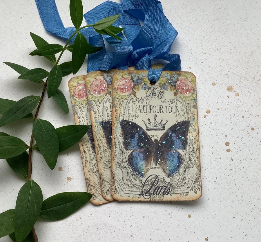  GIFT  TAGS , vintage style.  ( set of 3 ) ' Papillon' . Butterfly. Blue. Paris.