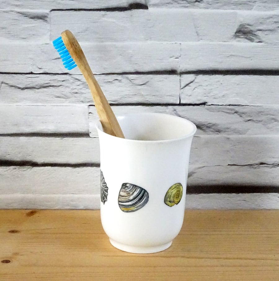 Toothbrush holder, sea shell design, white ceramic, make up brush, pencil pot