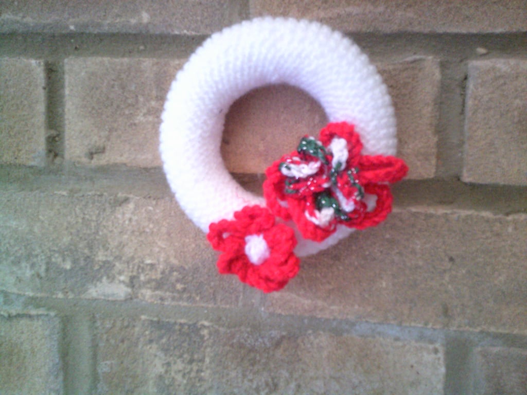 Hand Knitted White Mini Wreath with Red Flowers
