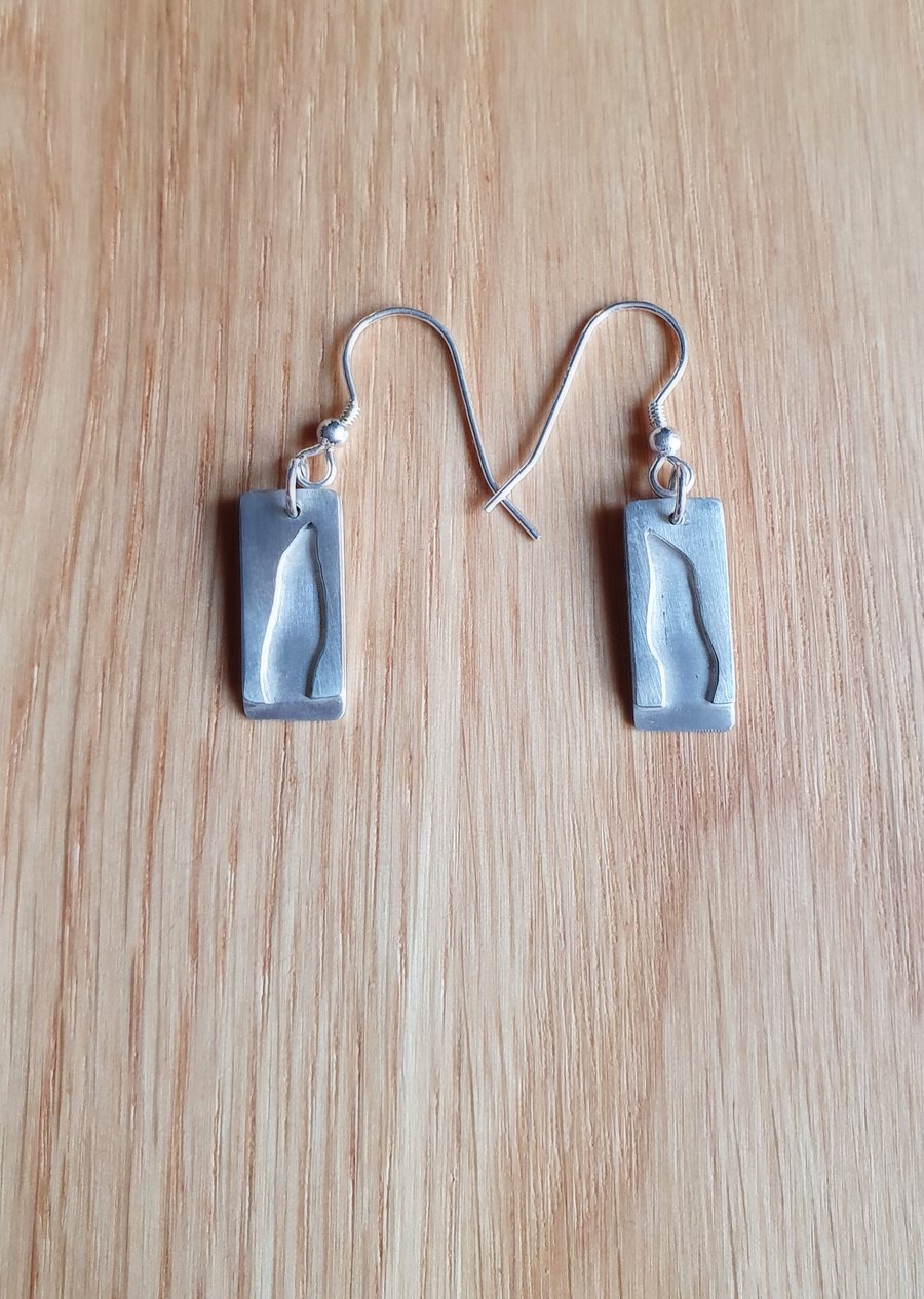 Simple sterling silver penguin earrings 