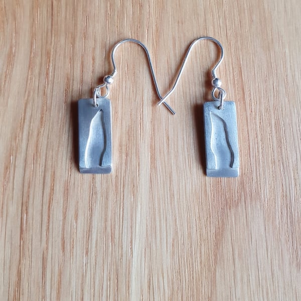 Simple sterling silver penguin earrings 