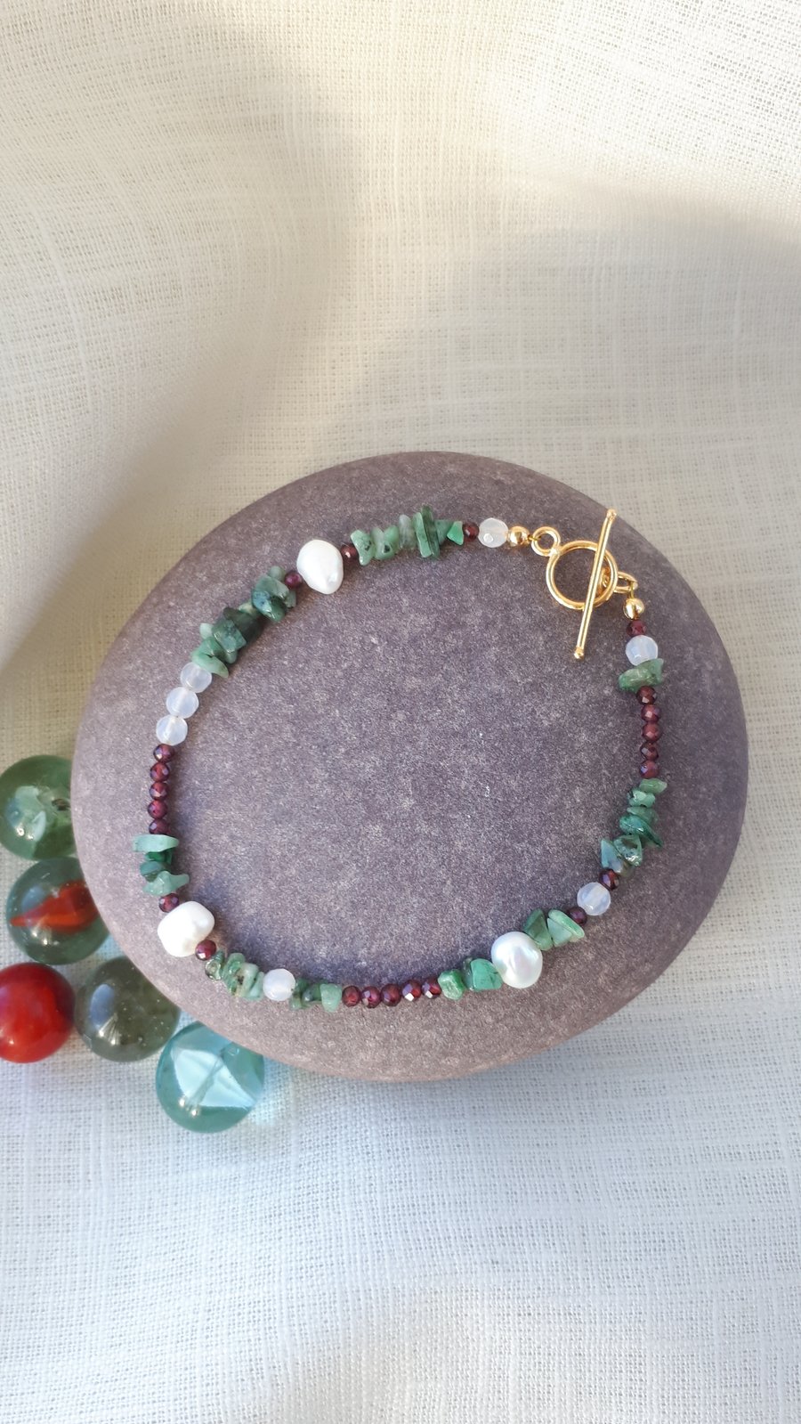 Emerald, garnet,  pearls and quartz bracelet with 925 sterling silver findings