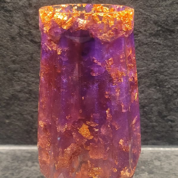 Bud Vase handmade from resin 