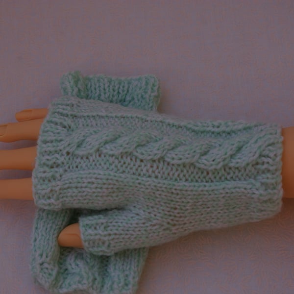 Fingerless Gloves hand knitted in Green