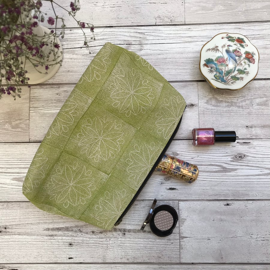 Hand Printed Linen Zipped Cosmetic Bag
