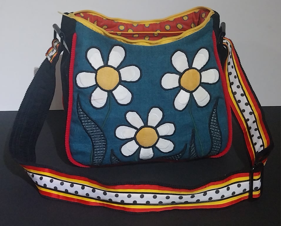 Giggling Daisies Handbag