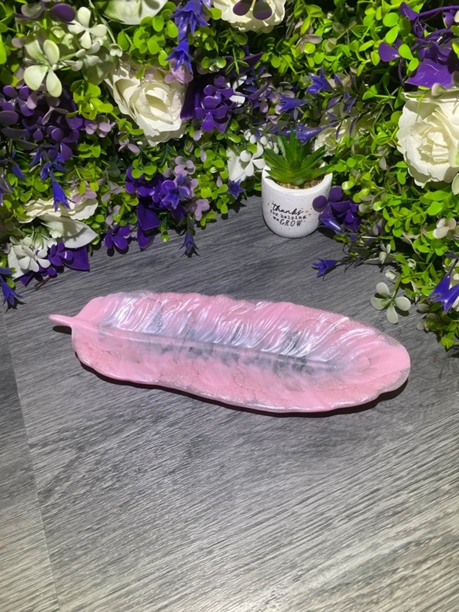 feather tray