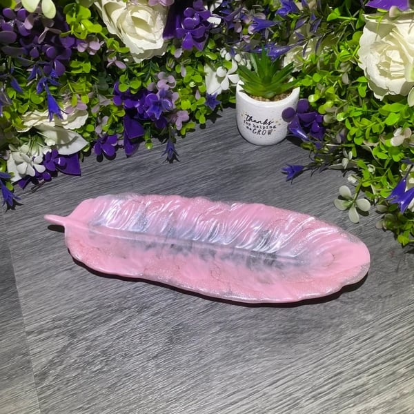 feather tray