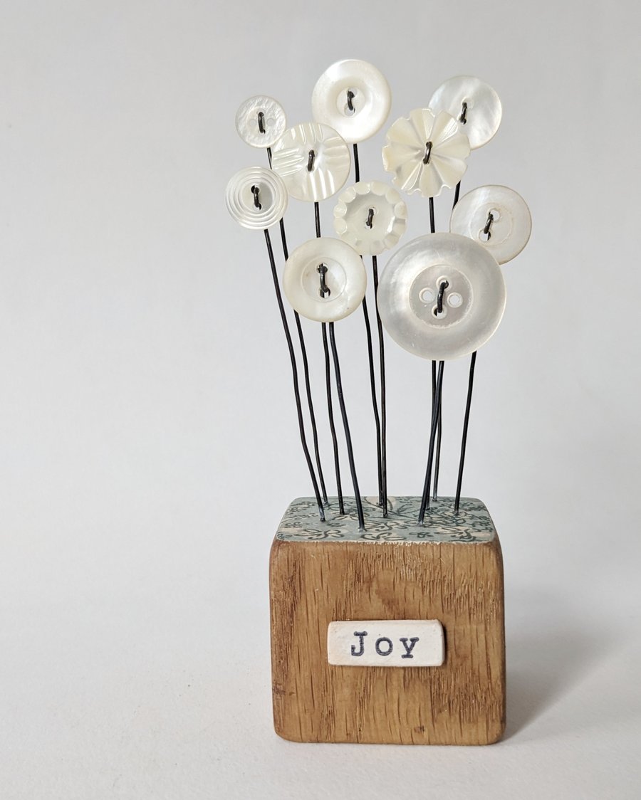 Mother of Pearl Buttons in a Wood Block 'Joy'