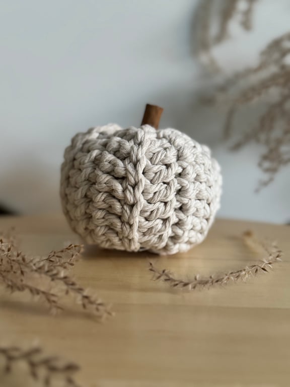 Cream Knitted Pumpkin