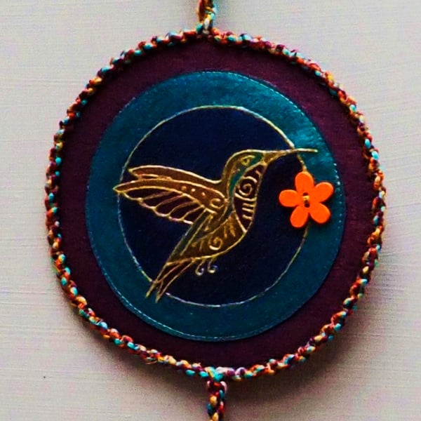 HBVM303 - Hummingbird Flower Mandala- plum, turquoise - 12.5cm round