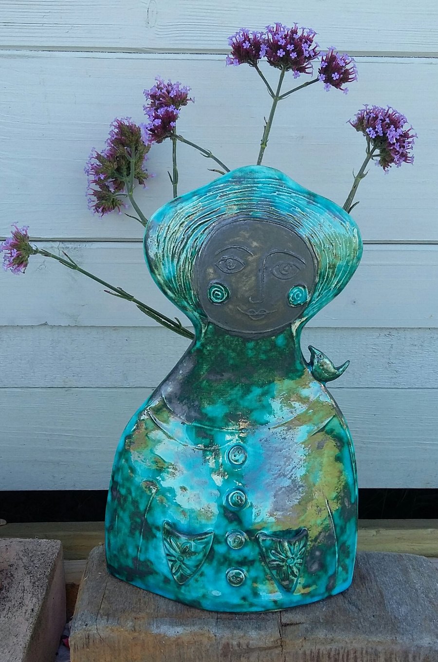 Figurative ceramic vase 