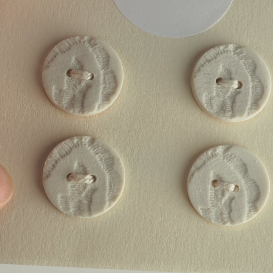 4x Porcelain Buttons - White embroidered leaf texture