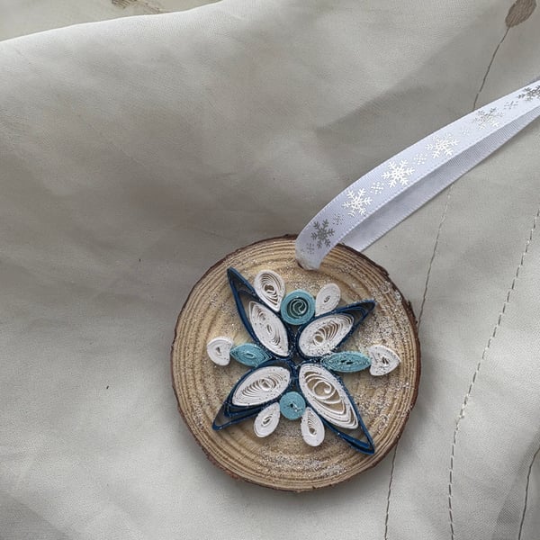 Wooden Christmas bauble