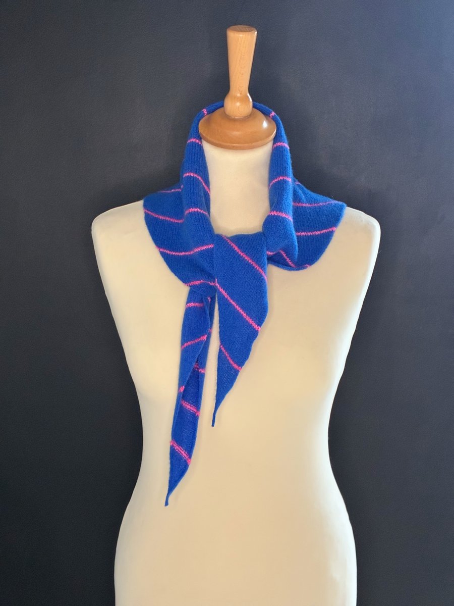 Triangle Scarf - Speedwell & Dubonnet