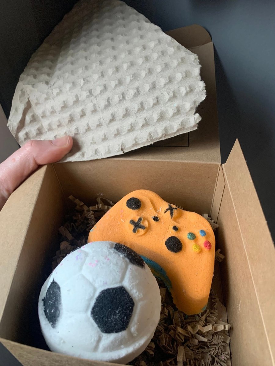 Football and Controller Bath bomb in box