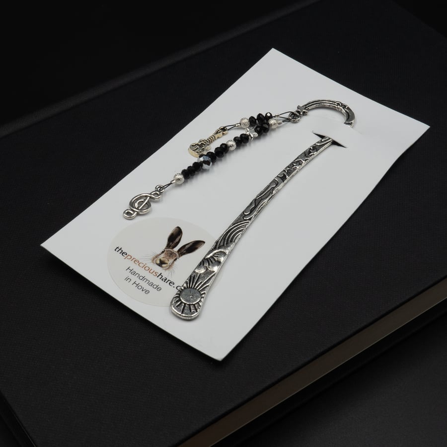 Beaded music bookmark, Christmas gift, Book lovers gift