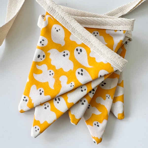 HALLOWEEN GHOST BUNTING - white and light orange