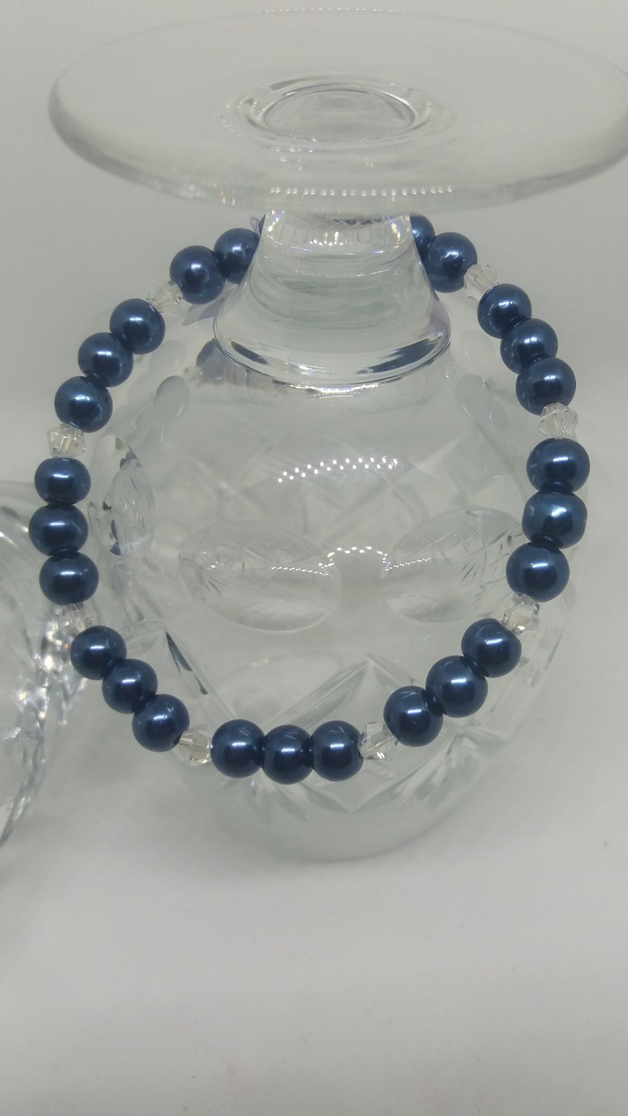 BR125 Blue pearl elasticated bracelet