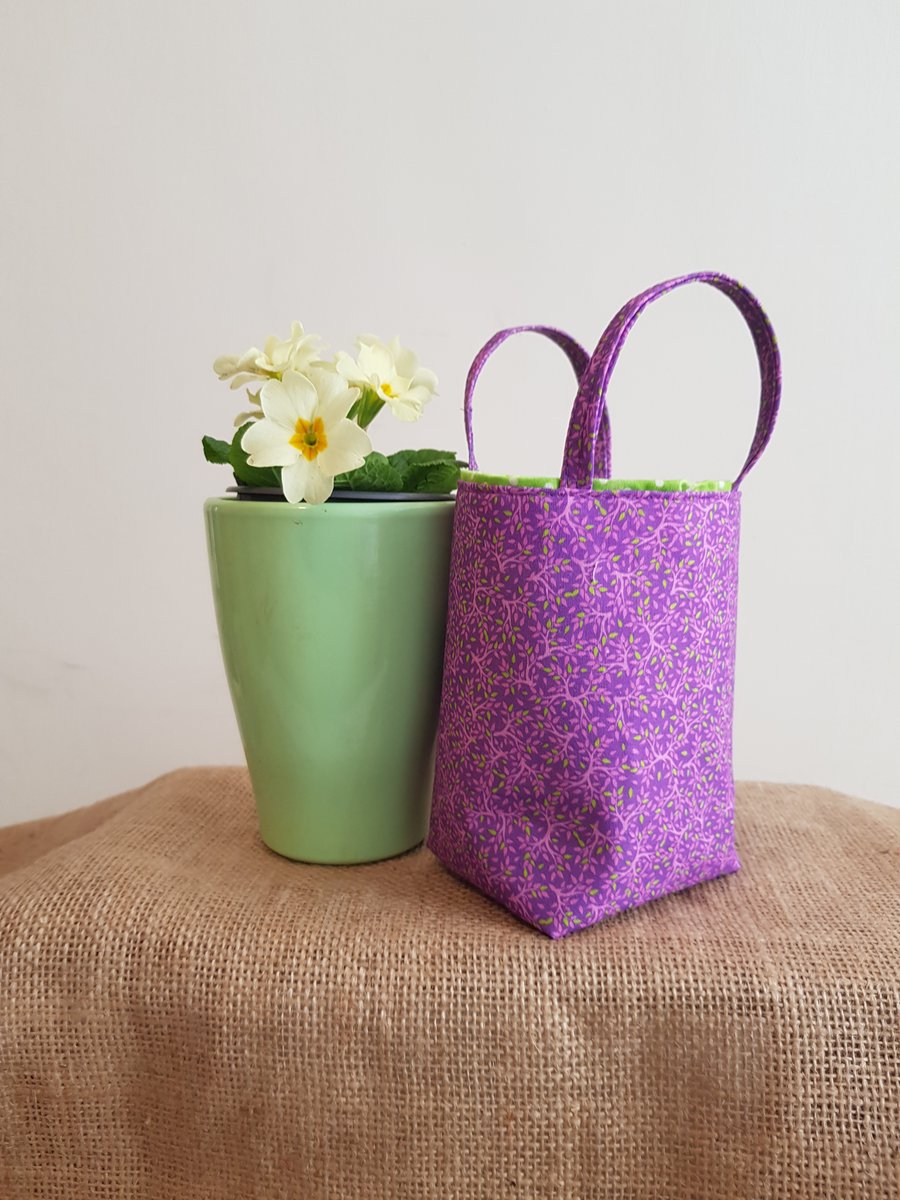 Mini gift bag; mauve with green