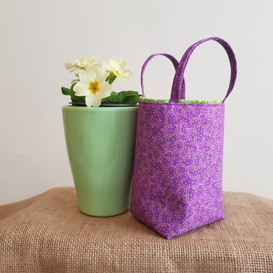 Mini gift bag; mauve with green