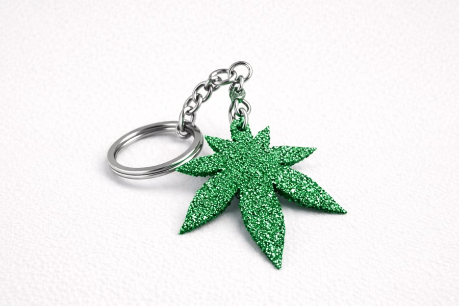 Handmade Custom Leaf Keyring – 3D Printed, Personalised Colour, Made to Order UK