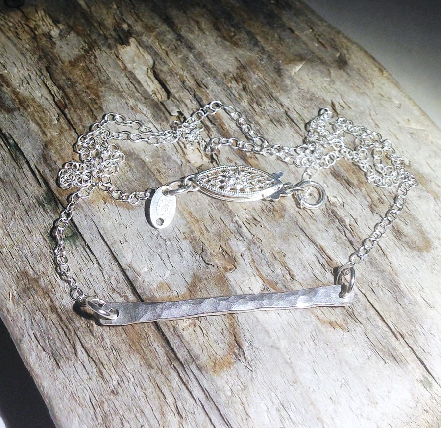  Handmade Sterling Silver Hammered Bar Necklace (NKSSBASK1) - UK Free Post