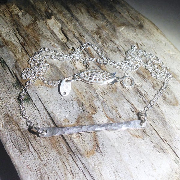  Handmade Sterling Silver Hammered Bar Necklace (NKSSBASK1) - UK Free Post