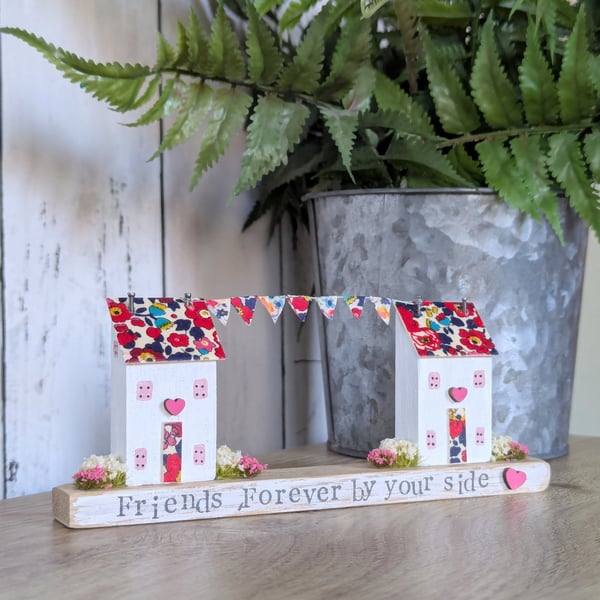 Handmade Tiny Oak Cottage Home Decor 'Friends'
