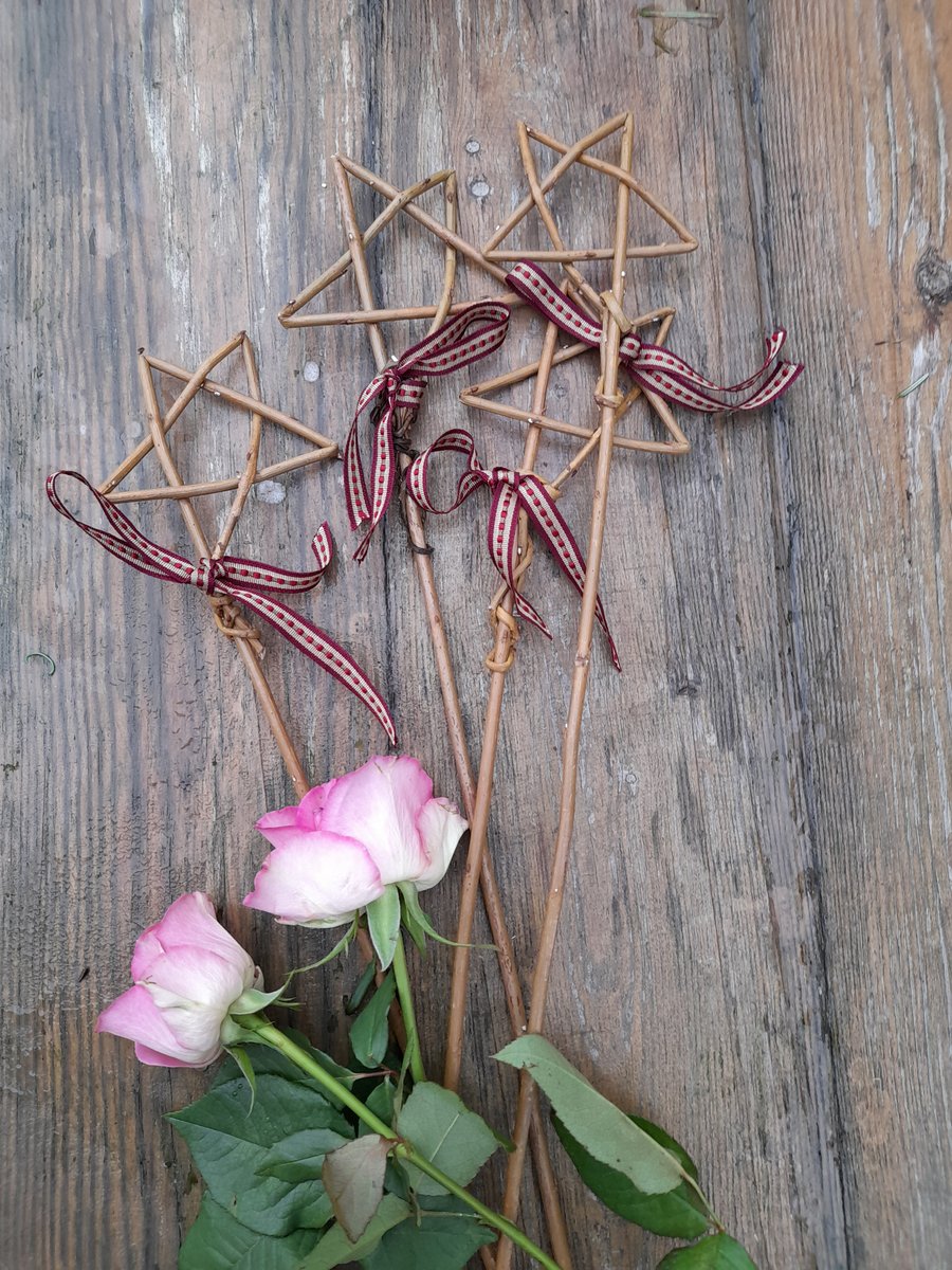 Willow star wand (ribbon) small