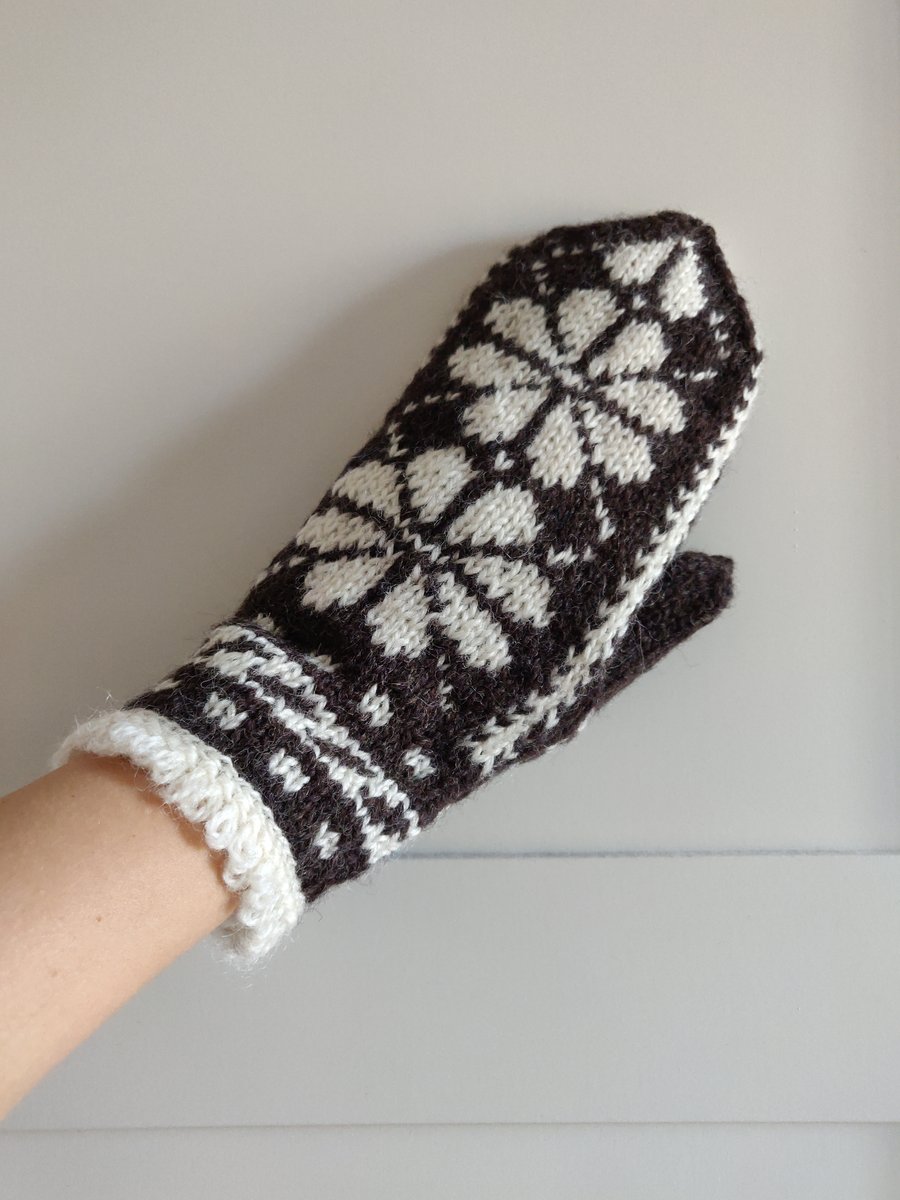 Hand knit wool mittens fair isle dark brown white flower floral nordic winter 