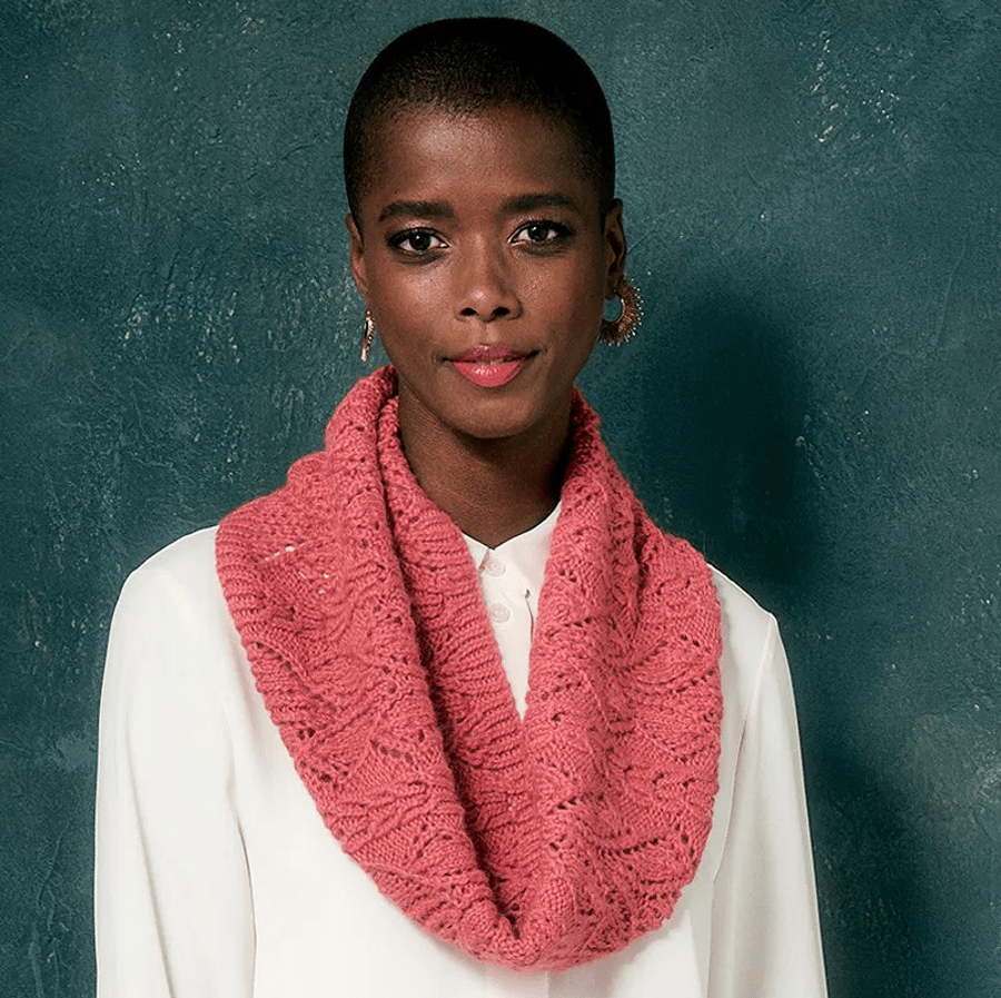 Knitting Pattern for the Strawberry Hill Lace cowl