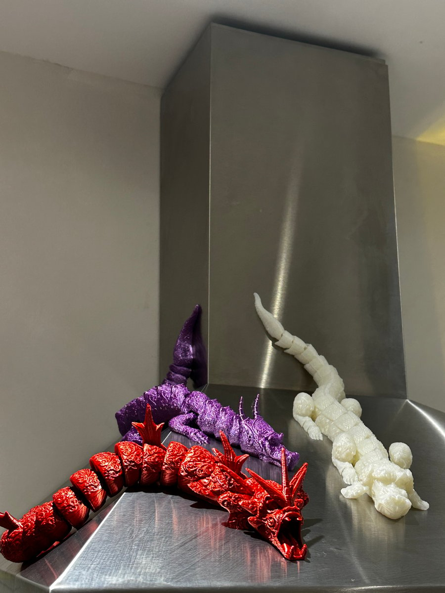 Flexi dragons, Falcor glows in the dark  (3D Printed) 