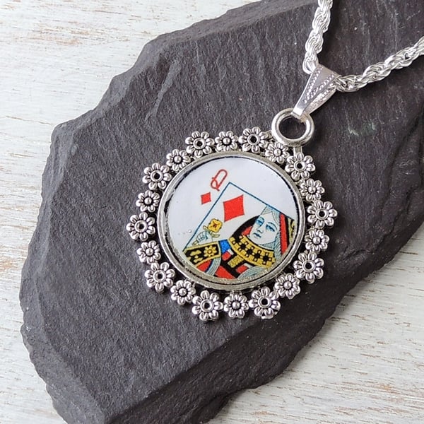 Queen of Diamonds Necklace - SECONDS (724)