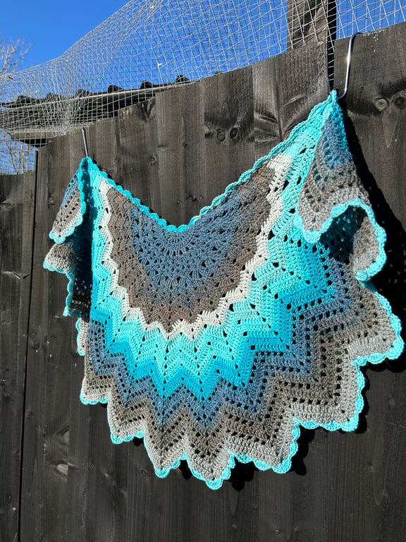 Half Star Crescent Lace Shawl Wrap in Blues and Turquoise