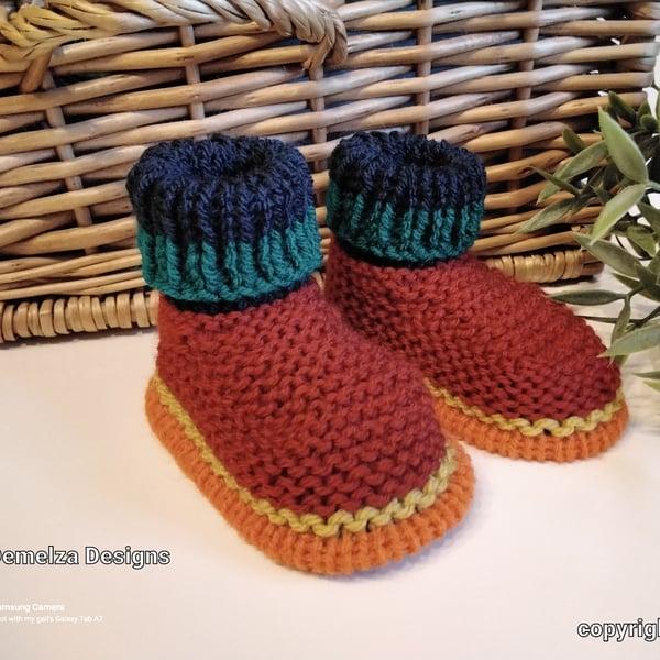 Gender Neutral Funky Bright Baby Booties 0-6 months size 