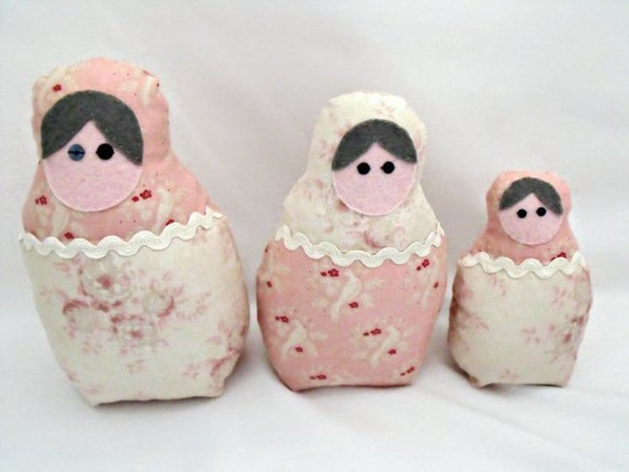 pink tilda floral graduated russian matryoshka nesting display dolls
