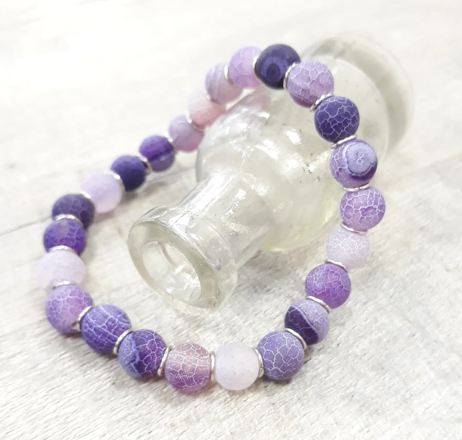 BR374 Purple crackle bead elasticated bracelet