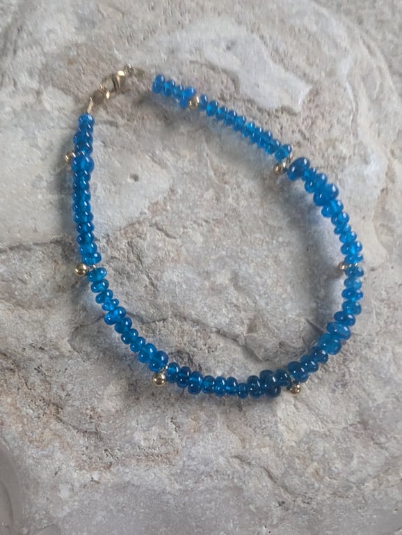 Apatite and Gold Beaded Bracelet 