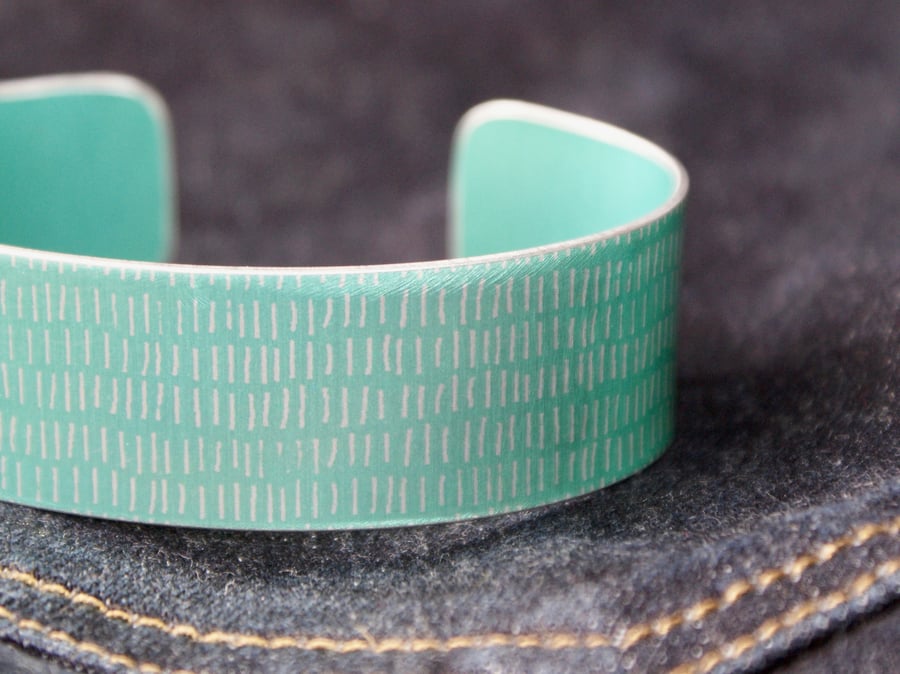 Mint lines aluminium cuff