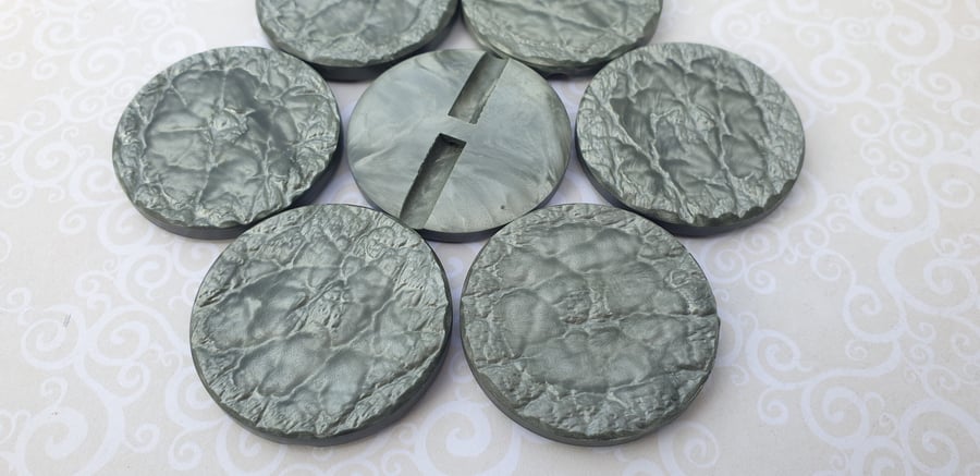 1 & 1 2" 38mm 60L rare Vintage Buttons in Grey 